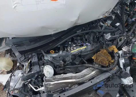 2021 Nissan Kicks Sv Xtronic Cvt z USA, uszkodzony, nr VIN 3N1CP5CV4ML557339